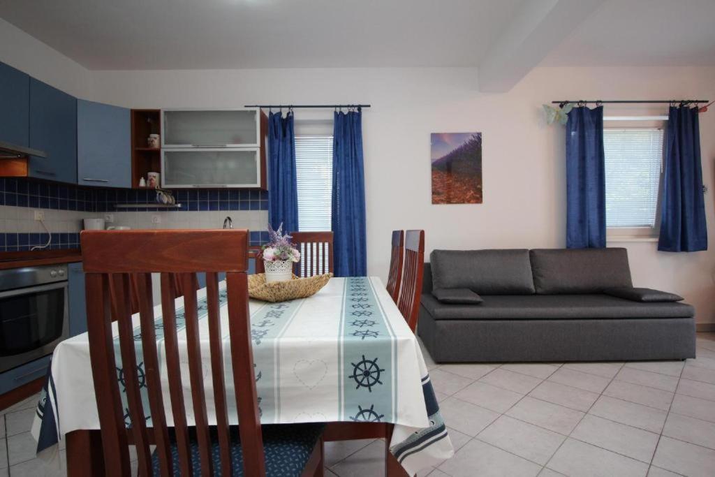 Zec Apartment